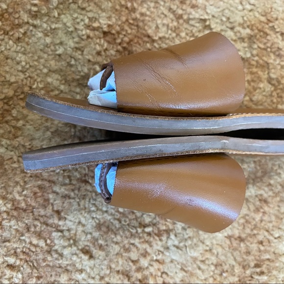 m a d e w e l l • leather slide - Picture 6 of 9